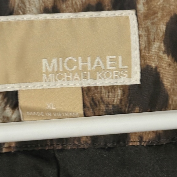 Leopard Print Michael Kors XL rain jacket - Picture 2 of 4